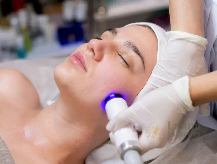 HydraFacial or Diamond Glow: Which Facial Is Best for Your Skin in Arlington, MA?